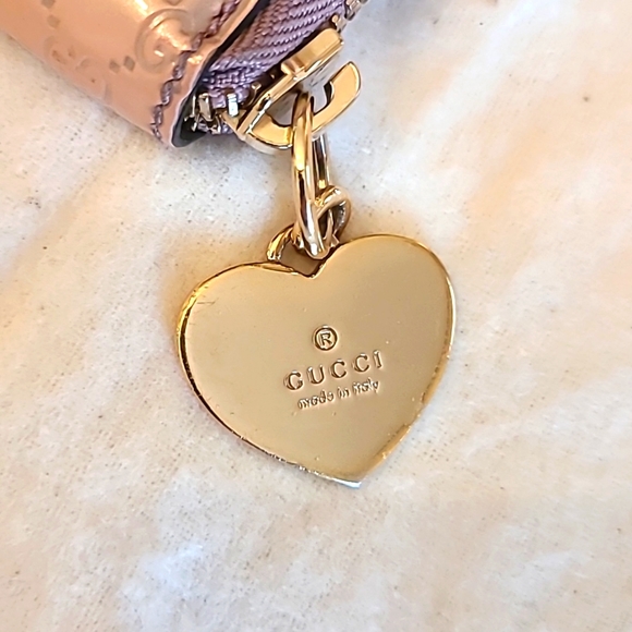 GUCCI Micro Guccissima Zip Wallet w/Zipper Pull - Picture 4 of 15